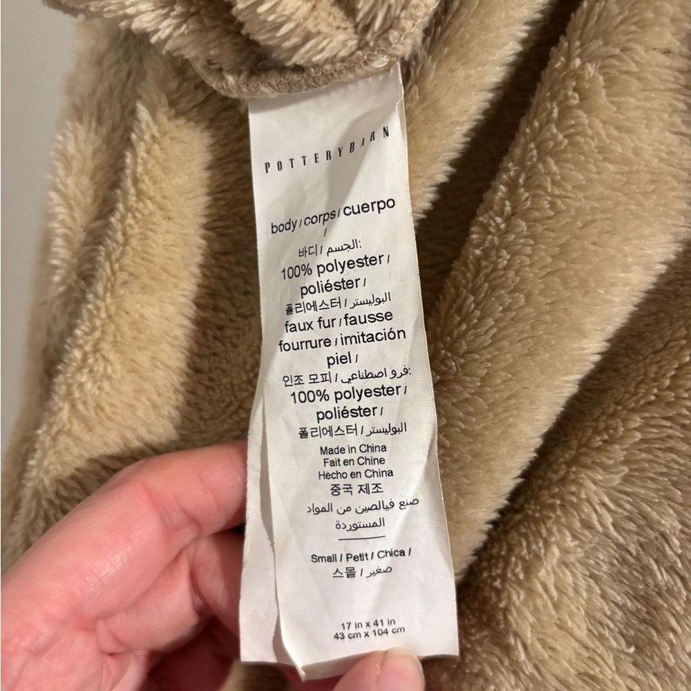 Pottery Barn Alpine Fur Robe Camel Sz Small - Picture 5 of 5